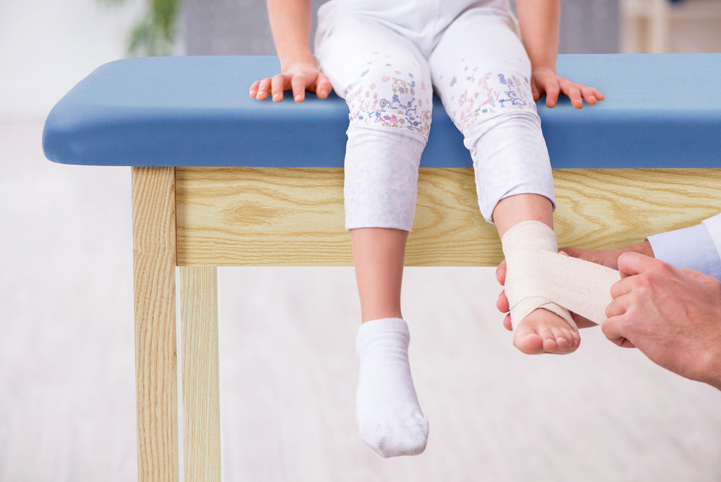 Axis Sports Taping Treatment Table