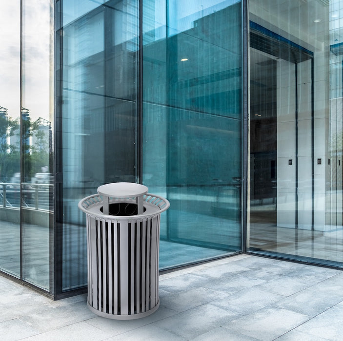 36-Gallon Trash Can w/ Dome Lid. Silver