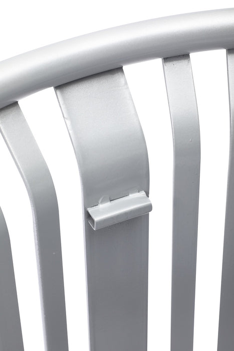 36-Gallon Trash Can w/ Dome Lid. Silver