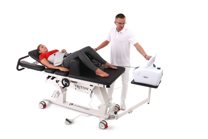 Triton DTS 6M Hi-Lo Traction Power Table w/ 6-Section Top