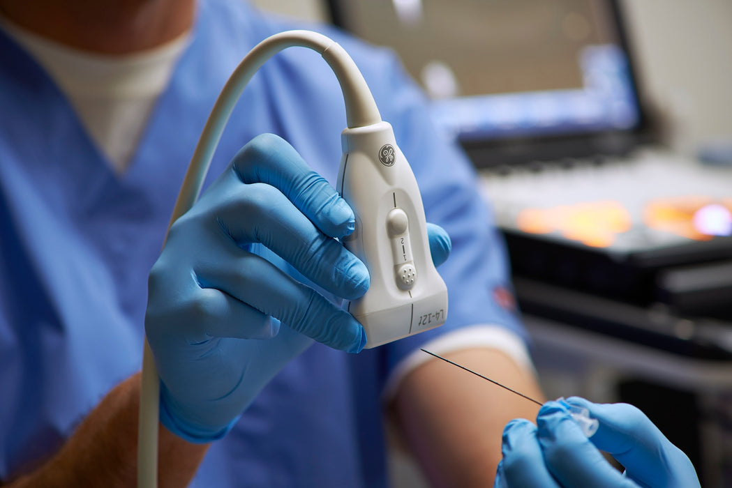 NextGen LOGIQ E R8 Compact Ultrasound w/ 7-Year Clinic Support